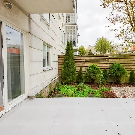 Shortstaypoland Bialobrzeska Apartment *