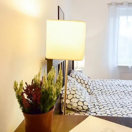 Apartament Shortstaypoland Bialobrzeska *